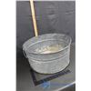 Image 1 : Vintage Galvanized Tub