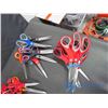 Image 2 : (8) Bundles of Scissors