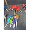 Image 3 : (8) Bundles of Scissors
