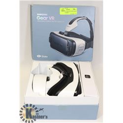 OCULUS VR, SAMSUNG GEAR FOR S6. IN BOX ALL WIRES
