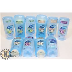 LOT OF SECRET DEODORANT