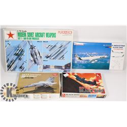 VINTAGE 4 AIRCRAFT MODELS 2 MINI BLACK BIRD