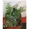 Image 1 : LOT OF ARTIFICIAL DECORATIVE LEAVES