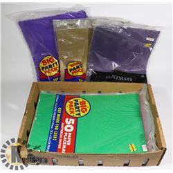 LOT OF PARTY PAPER PLACEMATS