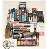 Image 1 : LOT OF ASSORTED BEAUTY PRODUCT