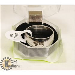 MICKEY MOUSE RING SIZE 10.