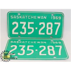 LOT OF TWO 1969 SASKATCHEWAN LICENSE PLATES.