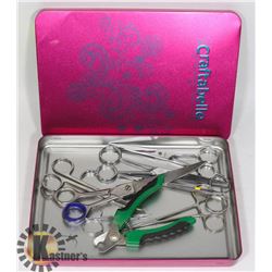 GROOMER'S TOOLS IN CRAFTABELLE TIN