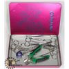 Image 1 : GROOMER'S TOOLS IN CRAFTABELLE TIN