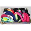 Image 1 : LOT OF ASSORTED TOQUES