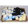 Image 1 : LOT OF YARN