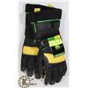 Image 1 : NEW EXTRA LARGE JOHN DEERE GLOVES.