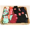 Image 1 : LOT OF ASSORTED GLOVES