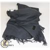 Image 1 : LOT OF 3 SCARFS.