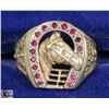 Image 1 : YELLOW & WHITE GOLD DIAMOND AND RUBY HORSESHOE