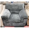 Image 1 : GREEN/GREY 44" FABRIC ARM CHAIR