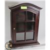 Image 1 : SMALL RED WOOD CURIO CABINET, 15"X6"X20.5".
