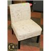 Image 1 : LOUNGE CHAIR
