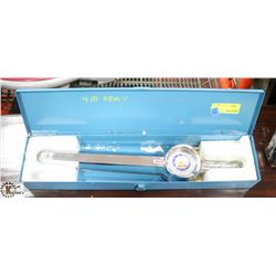 UTICA 1/2" DRIVE TORQUE WRENCH. TOOLS