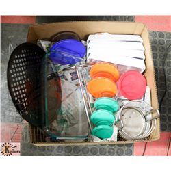 BOX W/KITCHENWARE INCL. 7 PYREX GLASS