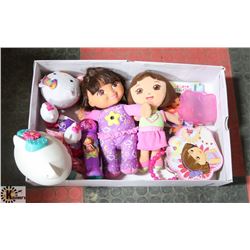 BOX W/HELLO KITTY & DORA TOYS INCL. DORA