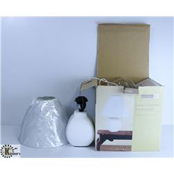 NEW CERAMIC ACCENT LAMP