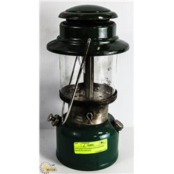 VINTAGE COLEMAN 335 LANTERN MADE IN CANADA
