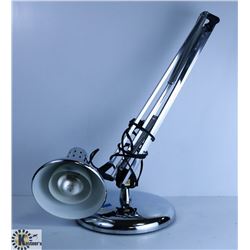 DESK LAMP-EXTENDABLE ON STAND