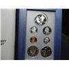 Image 2 : 1994 United States World Cup 7 Coin Prestige Proof Set in Original Packaging