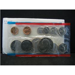 1974 US Mint P&D Uncirculated Coin Set - Eisenhower $'s