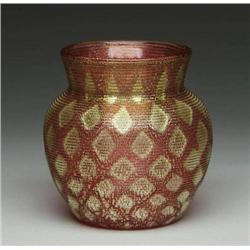 PINK ADVENTURINE VASE WITH GOLD