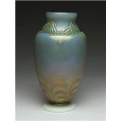 CORONA ART GLASS VASE