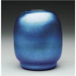 DURAND ART GLASS VASE