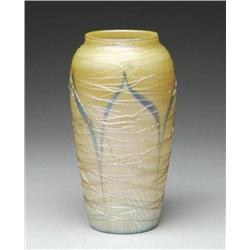 DURAND SHOULDER VASE