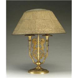 TIFFANY MESH TABLE LAMP