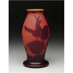 RICHARD CAMEO VASE