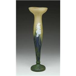 DAUM FRENCH CAMEO VASE