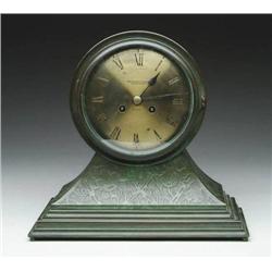 TIFFANY STYLE MANTLE CLOCK