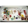 Image 1 : Ornament lot with a blown glass elephan