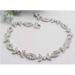 Ladys diamond bracelet 1.00Ctw 14kt wh