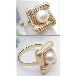 Pearl ring 14kt yellow gold  (acid test