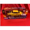 Image 1 : Custom Classics 1/18 Scale Diecast 1955 Chevrolet Bel Air in Original Box