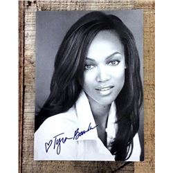 Signed Tyra Banks - Photo