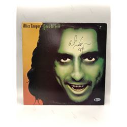 Signed Alice Cooper "Alice Cooper Goes To Hell" Album