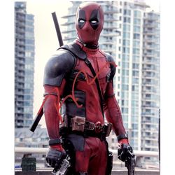 Signed Deadpool - Photo