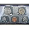 Image 3 : 2000 Philadelphia United States Mint Set With Original Gov't Packaging & COA.