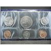 Image 10 : 1992 & 1993 United States Mint 10-Coin Mint Sets With Original Government Packaging.