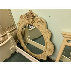 OVAL ORNATE CREAM  STYLE WALL MIRROR