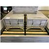 Image 2 : 5 PCS MODERN GREY QUEEN SIZE BEDROOM SUIT INCLUDING ; HEADBOARD, FOOTBOARD,