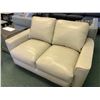 Image 3 : 3 PCS ACME GREY WHITE LEATHER 3 SEAT SOFA, LOVE SEAT & CHAIR